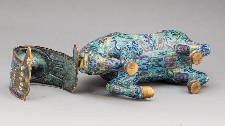 HÄST, cloisonné-dekor, Kina, 1900-tal.