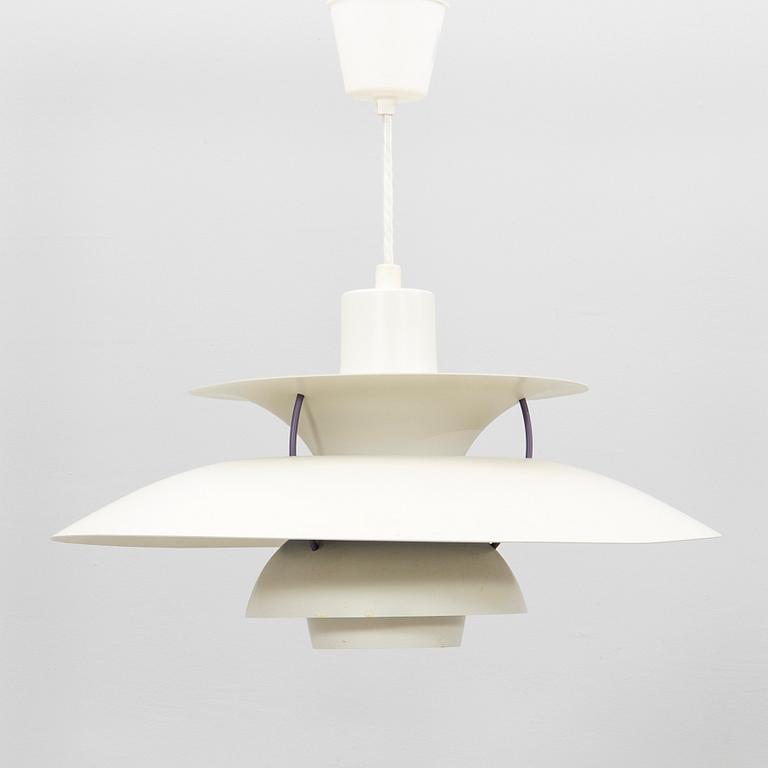 Poul Henningsen,.