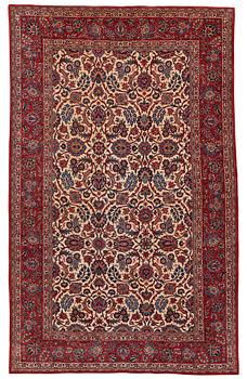 301. A carpet, semi-antique, Kashan, ca 291,5 x 183,5 cm.