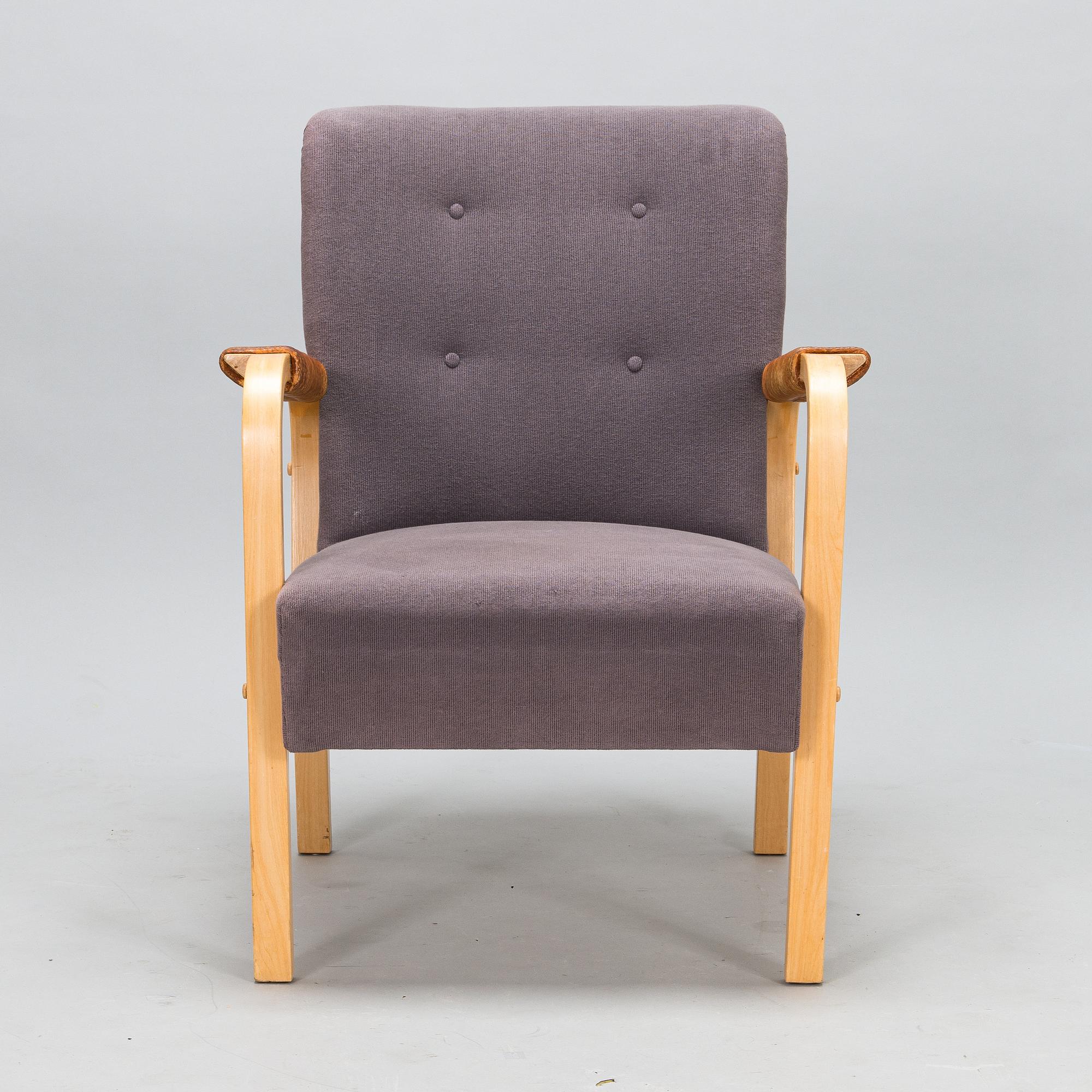 Alvar Aalto, a '47' armchair from the latter half of the 20th century for Artek.