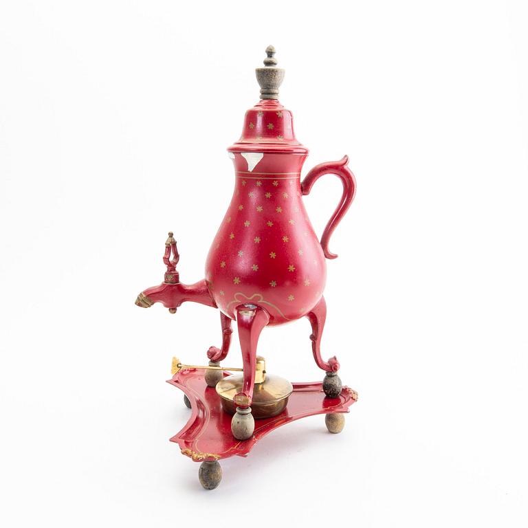 A painted samovar from C Kurz & Co Netherlands, first half of the 20th century.