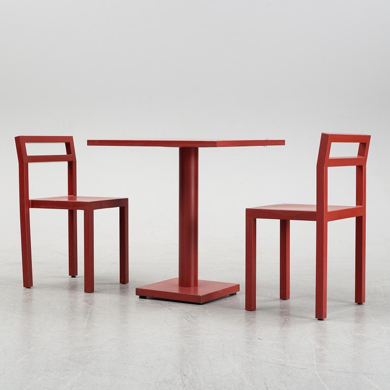 Boris Berlin/Poul Christiansen, bord med två stolar, "Non", Komplot design, Källemo.