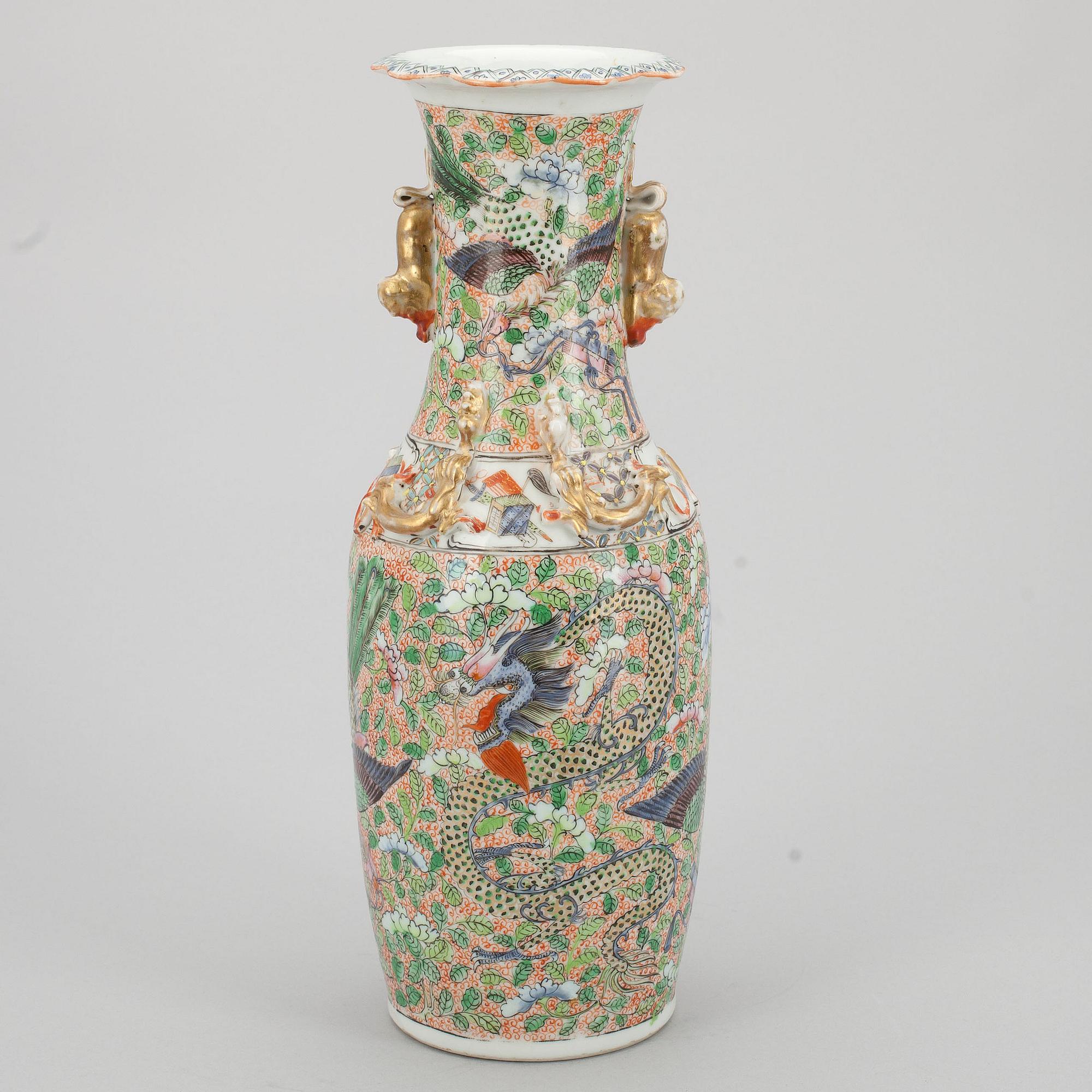 VAS, porslin, Kina 1800-tal.