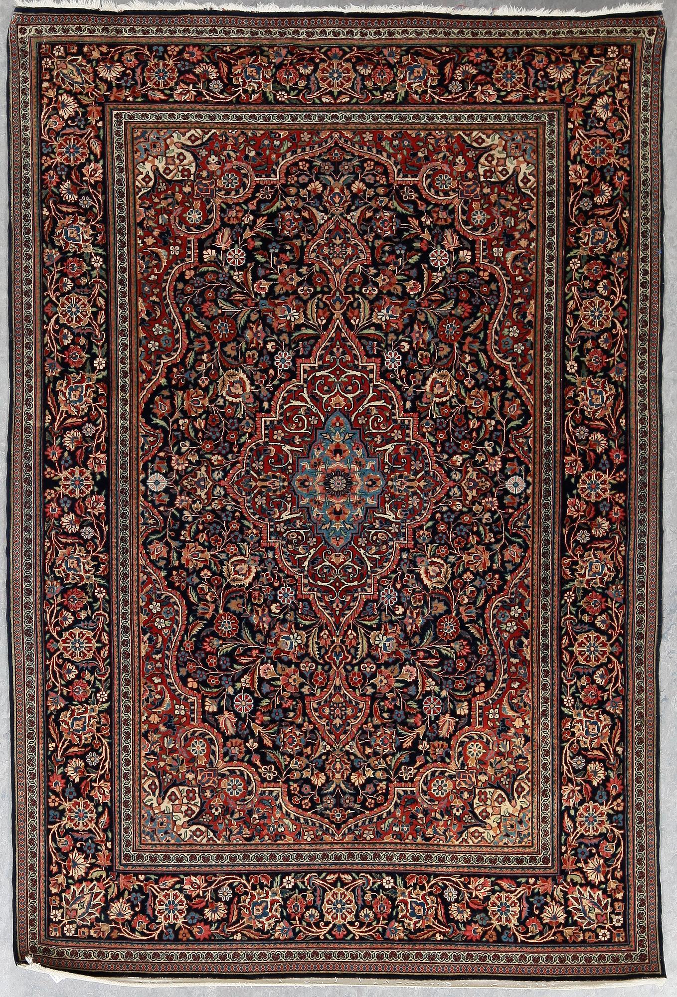 MATTA, semiantik, Keshan, ca 200x136 cm.