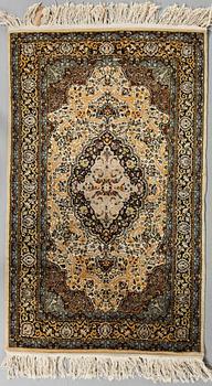 MATTA, orientalisk, silkesinslag, old, 147 x 91 cm.