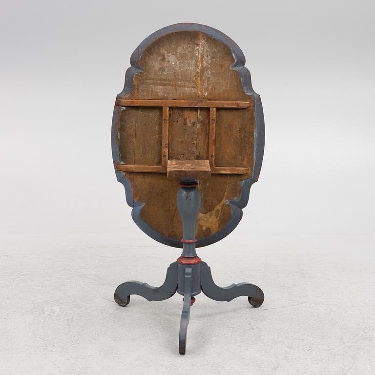 A Swedish late Baroque tilt-top table, first half 18th century.