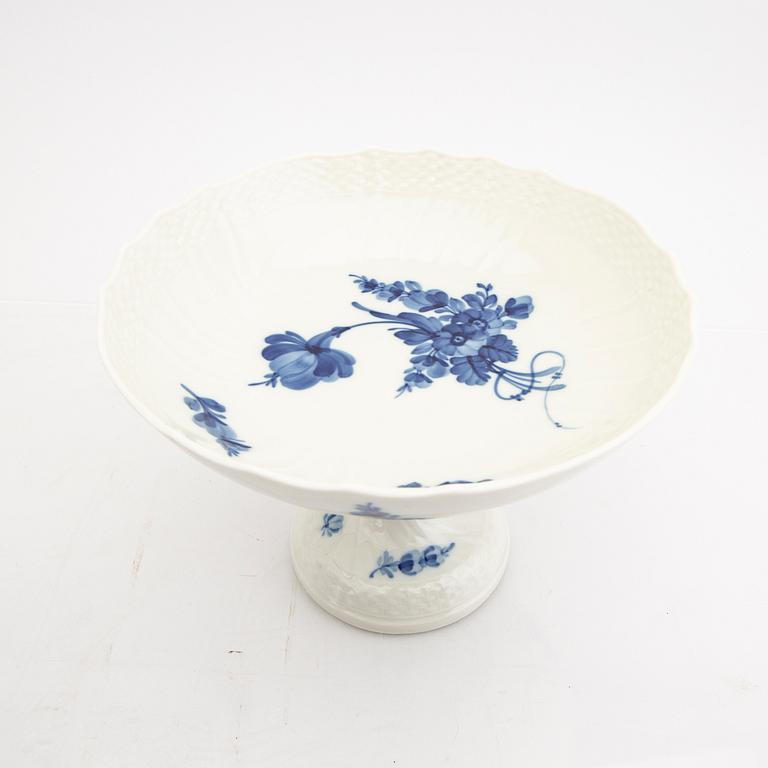 Service 68 dlr "Blå Blomst" Royal Copenhagen Denmark porcelain 1967-1991.