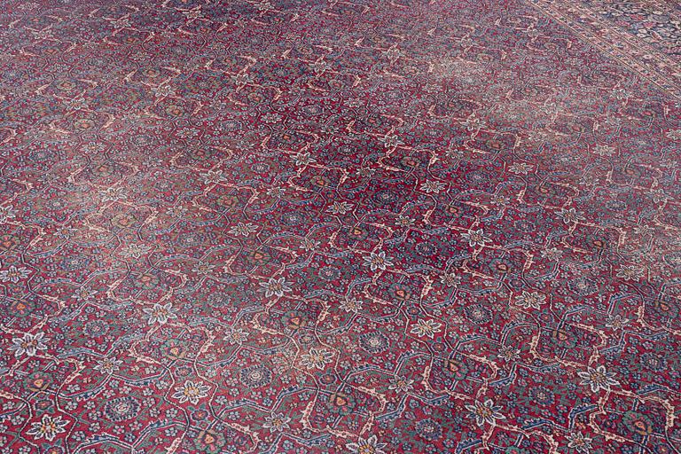 Carpet, Kirman, antique/semi-antique, approx. 560 x 375 cm.