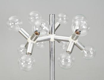 GOLVLAMPA, troligen Italien. 1900-talets slut.