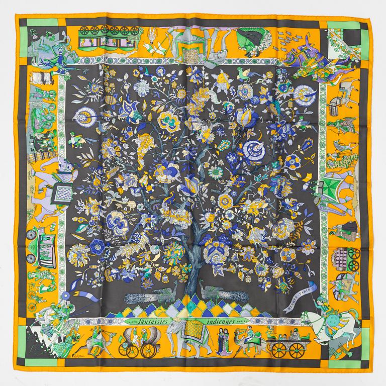 Hermès, a 'Fantasies Indiennes' twill silk scarf.