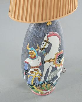 GOLVLAMPA,  Marian Zawadsky, Tilgmans Keramik, 1900-talets andra hälft.