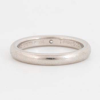 RING, Elsa Peretti Tiffany wedding band in platinum with one diamond 0.02 cts.