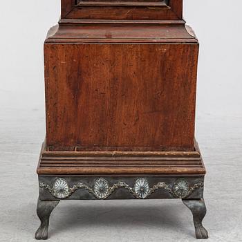 A longcase clock, dial signed Hugh Gordon, Aberdeen.