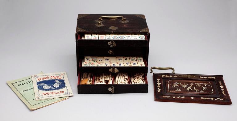 MAHJONGSPEL, Kina, 1900-talets första hälft.