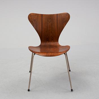 Arne Jacobsen, a rosewood 'Series 7' chair, Fritz Hansen, Denmark, 1950's/60's.