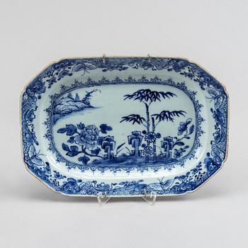 Two blue and white serving dishes, Qing dynasty, Qianlong (1736-95).