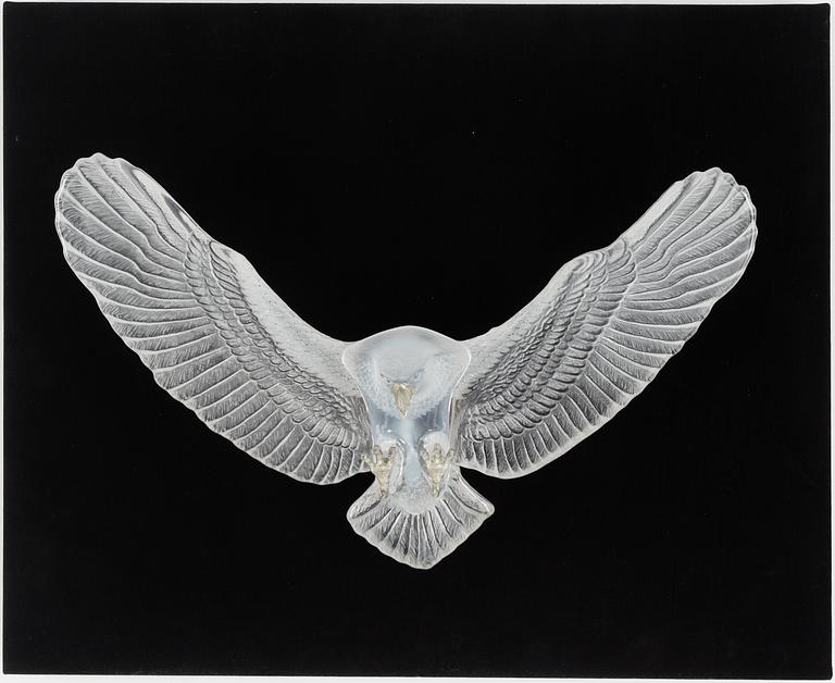 LUDVIG LÖFGREN, "Eagle", skulptur, glas och vitmetall, signerad och numrerad 8/43.