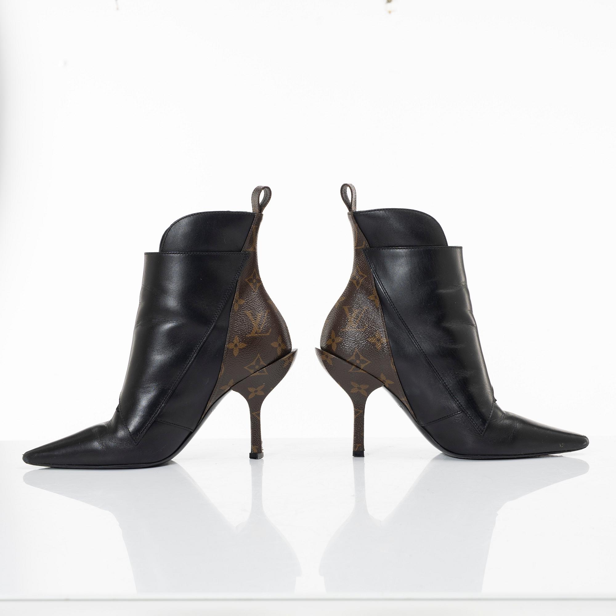 Louis Vuitton, ankle boots, "Monogram Janet Ankle Boots", size 37.