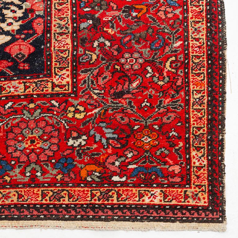 A Farahan carpet, c. 520 x 205 cm.