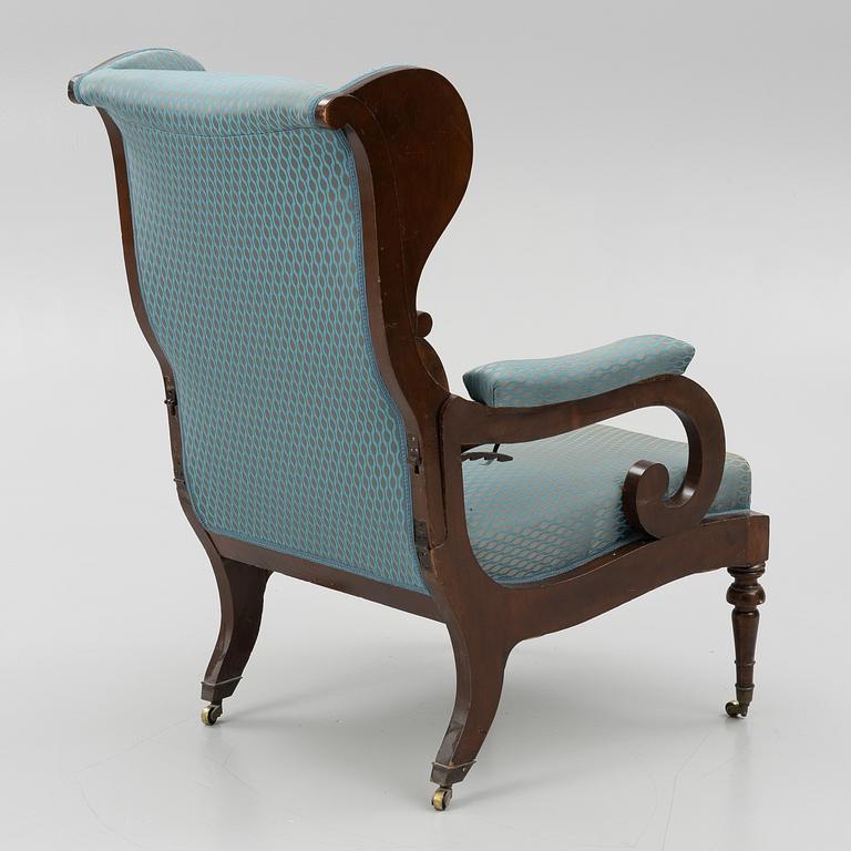 A folding lounge chair, England, 19th century.