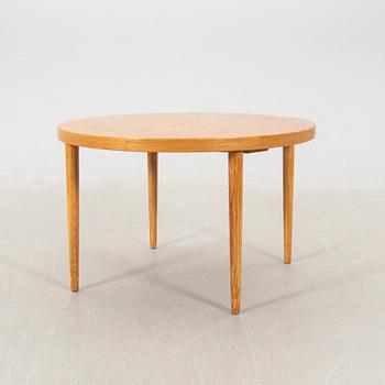 Omann Jr Dining Table Jun's Møbelfabrik A/S, Denmark 1960s.