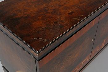 SIDEBOARD, 1900-talets andra kvartal.