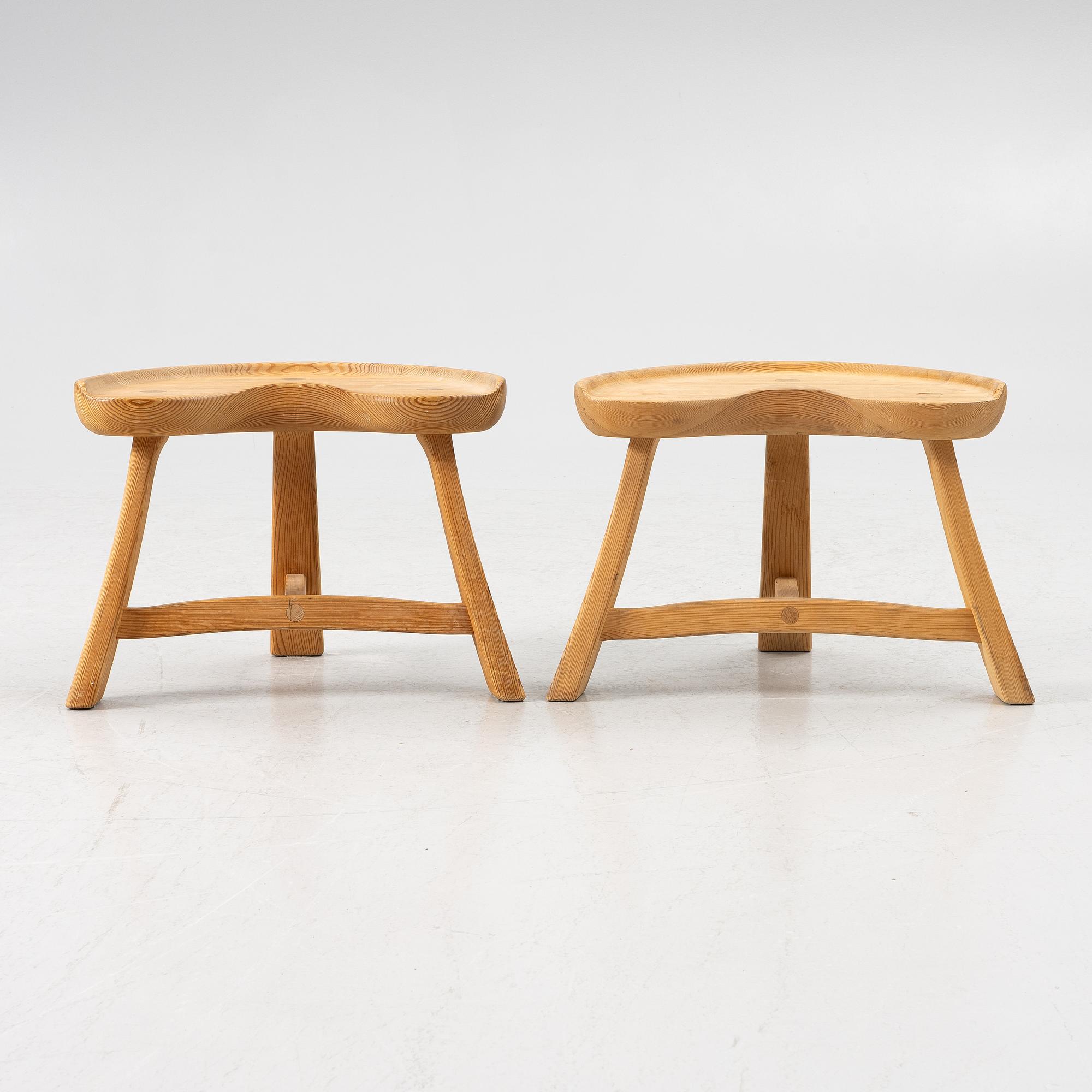 Krogenaes Mobler, pallar, ett par, Norge, 1900-talets mitt.