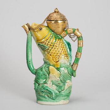 A green and wellow glazed ewer, Ming dynasty, Wanli (1572-1620).