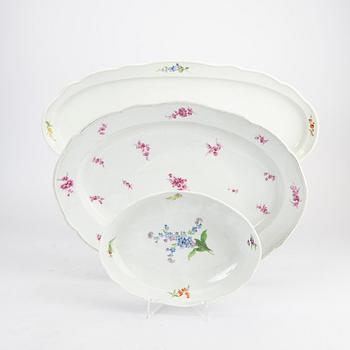 A set of three Meissen poreclain plates and bowl early 1900s.