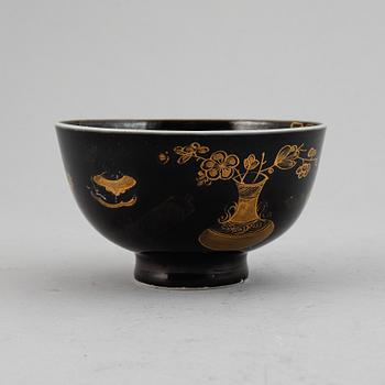 A black glazed bowl, Qing dynasty, 18th Century.