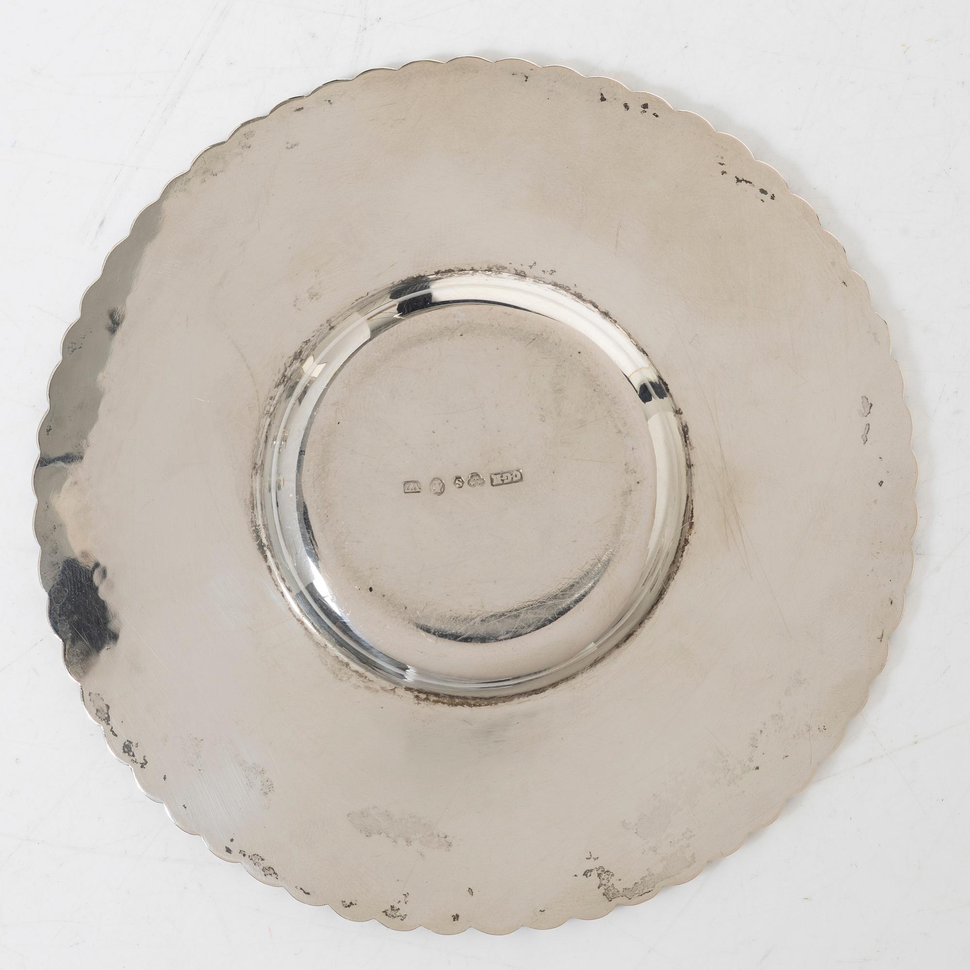 C.G. Hallberg, skål med fat, silver, Stockholm 1923.