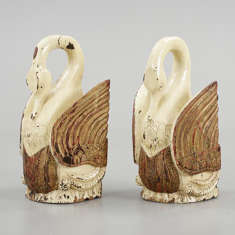 DEKORELEMENT, ett par, 1800/1900-tal.