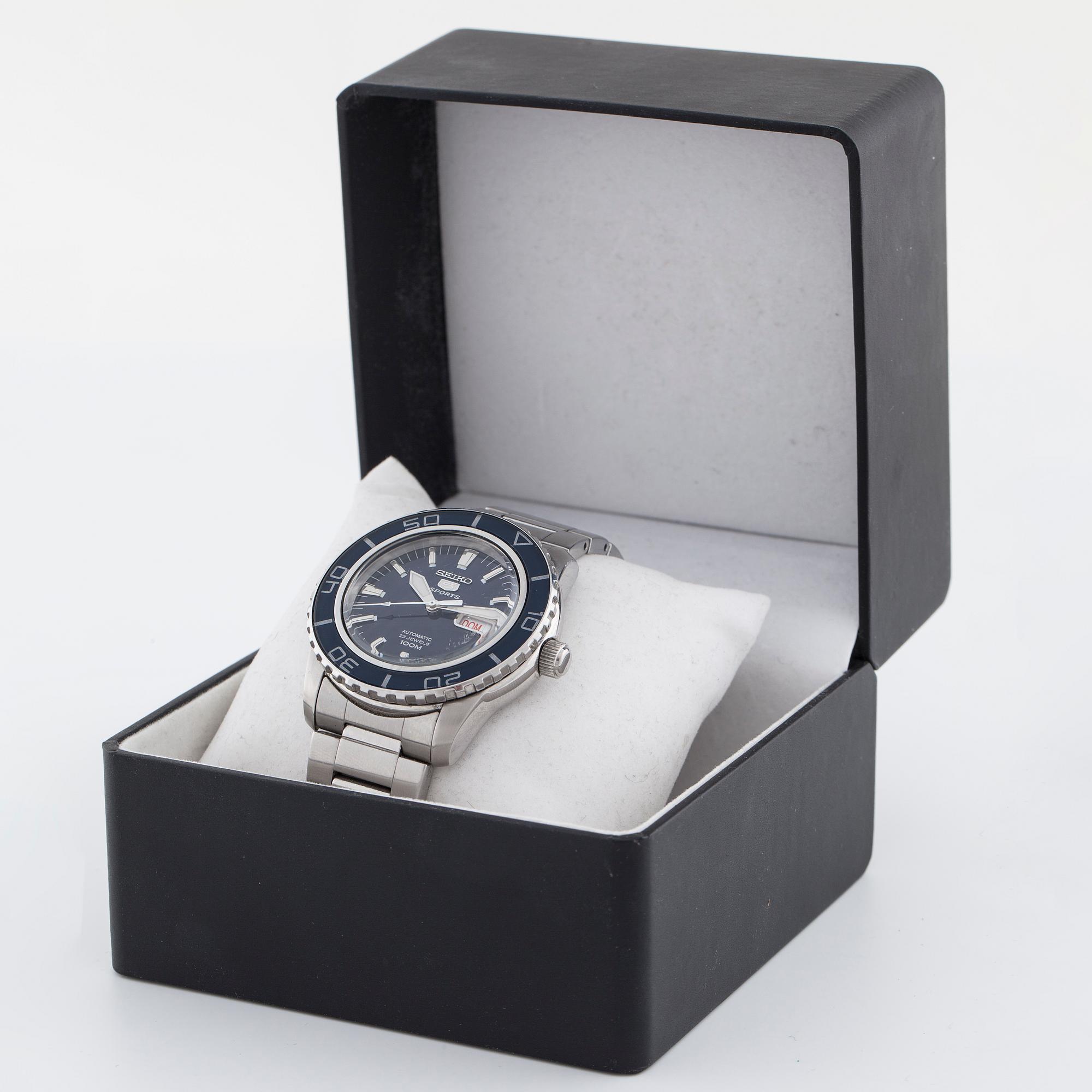 SEIKO, 5 Sports (100M), wristwatch, 42 mm.