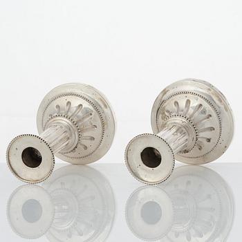Johan Henrik Schvart, ljusstakar, s k resestakar, ett par, silver, Karlskrona 1789. Gustavianska.