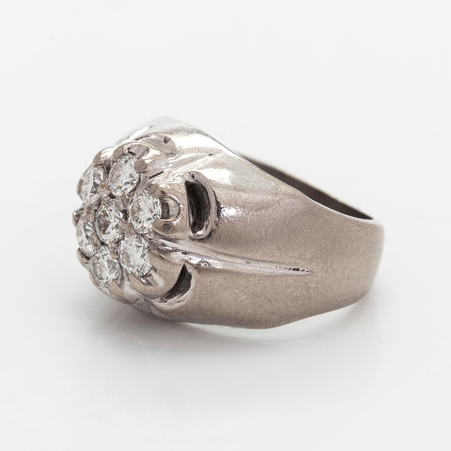 Ring, briljantslipade diamanter, 14K vitguld, 2006.
