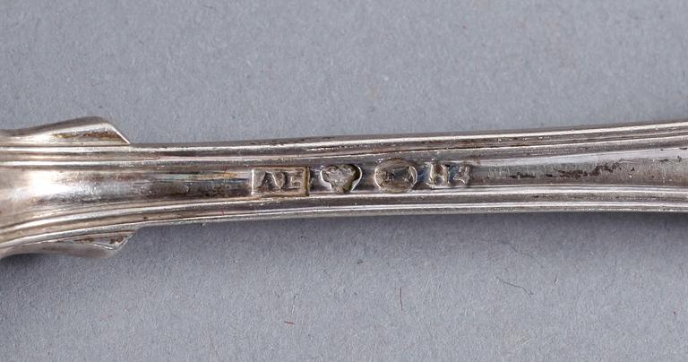 PARTI SILVER, 19 delar, Gustaf Folcker, Stockholm, 1800-/1900-tal. total  silvervikt  ca 477 gram.