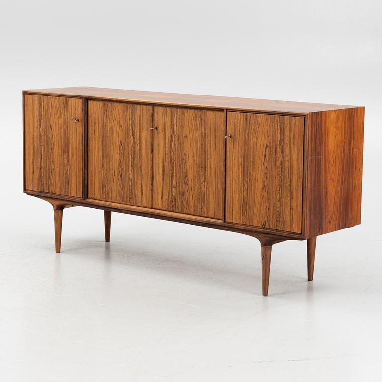 Svante Skogh, sideboard, "Cortina", Säffle Möbelfabrik, 1960-tal.