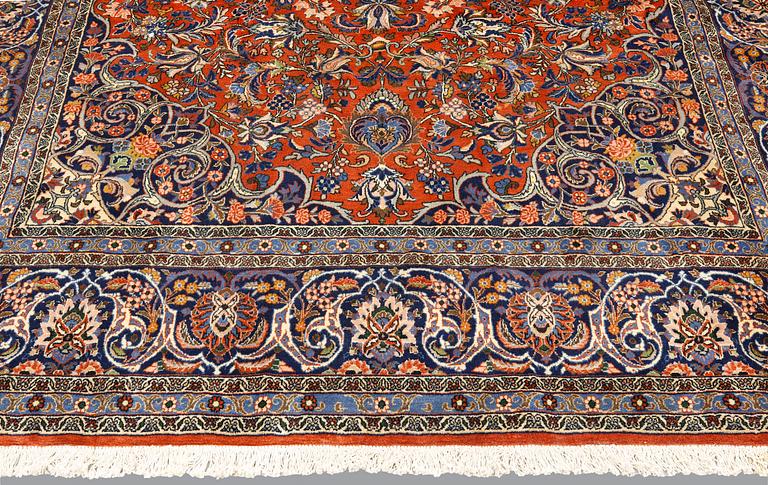A Bidjar carpet, c 317 x 202 cm.