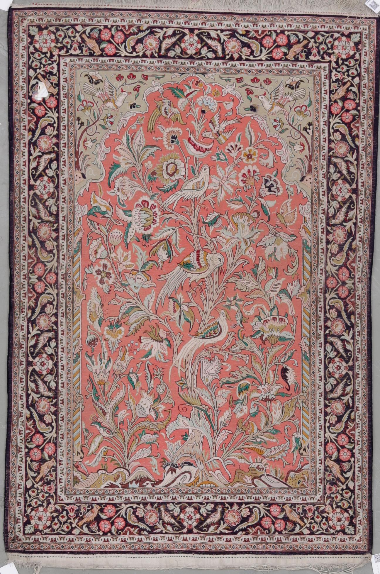 MATTA, Ghom, silke, old. Ca 156 x 105 cm.