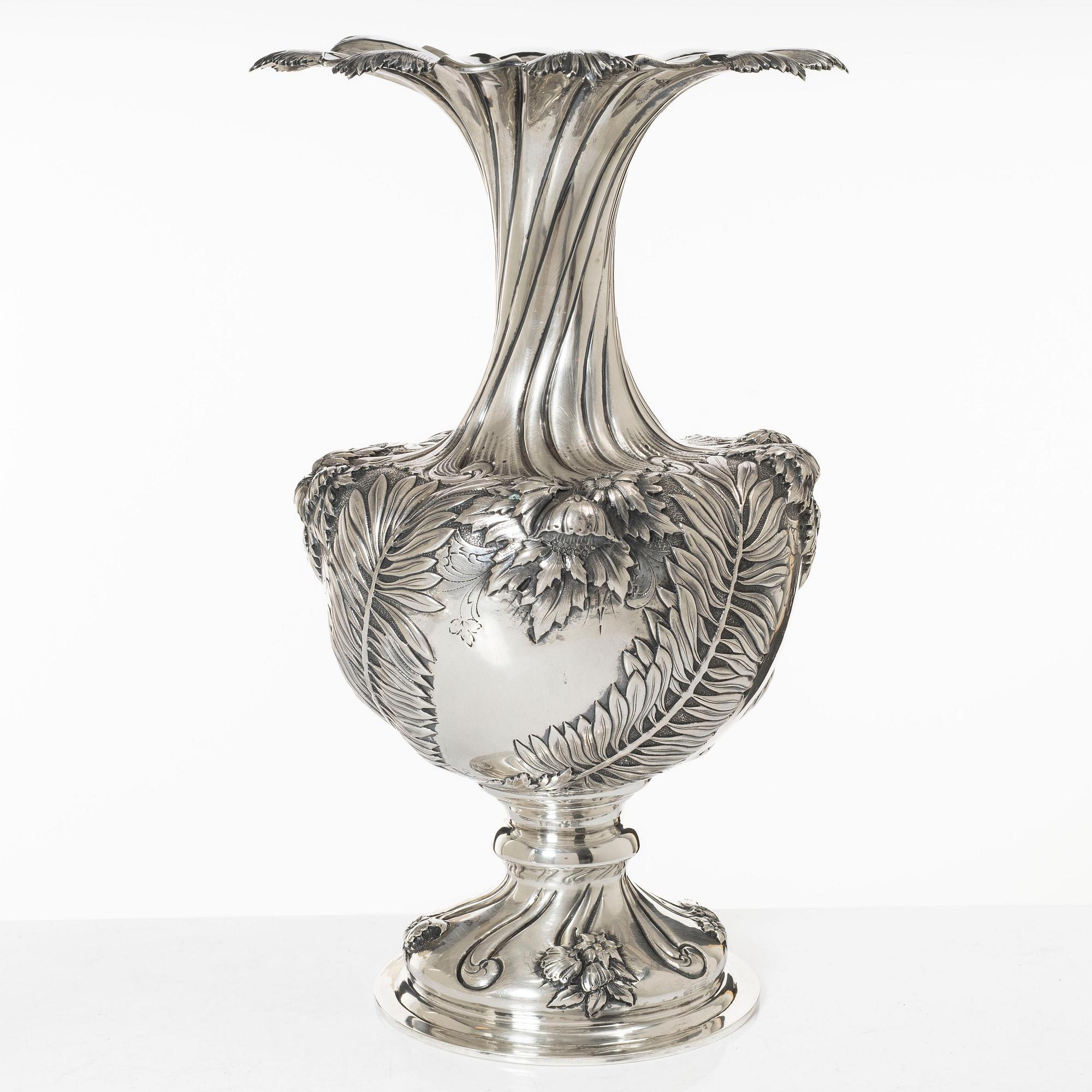 Presentation vase, silver, 20th century.