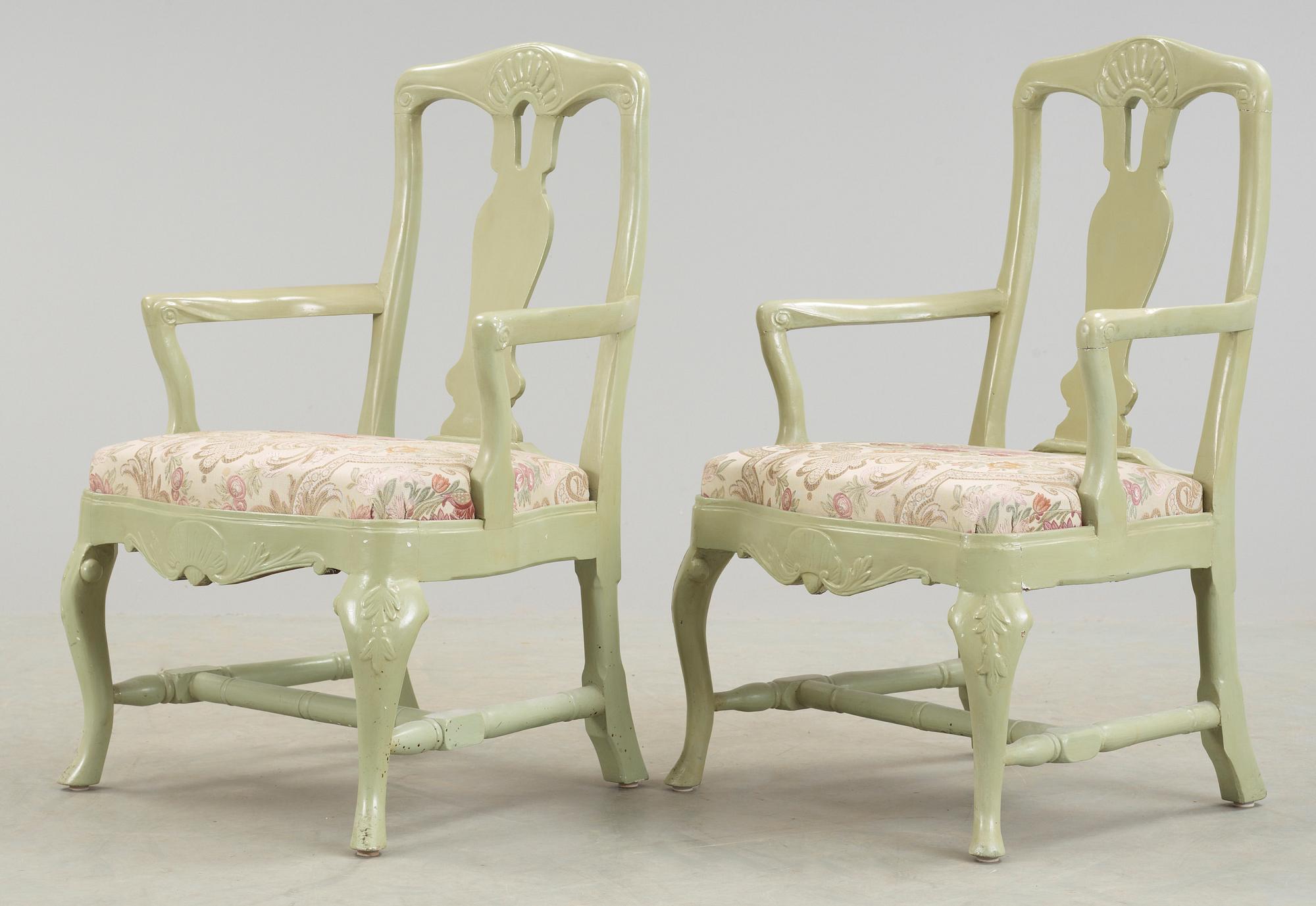 KARMSTOLAR, ett par, rokoko, 1700-tal.