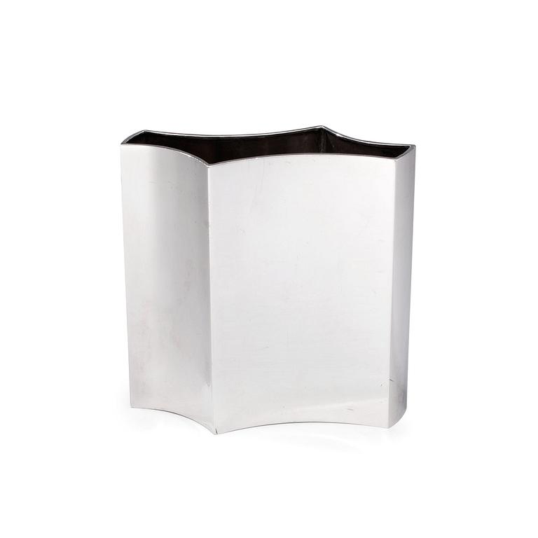 Tapio Wirkkala, A VASE.