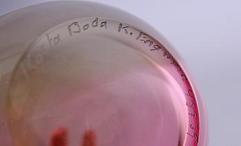 VASER, 2 st, glas, Kjell Engman, Kosta Boda samt Sven Palmqvist, Orrefors.