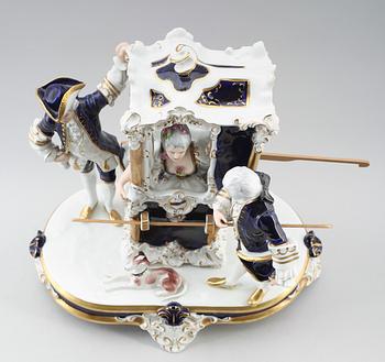 FIGUR, porslin, Royal Dux, 1900-talets mitt.