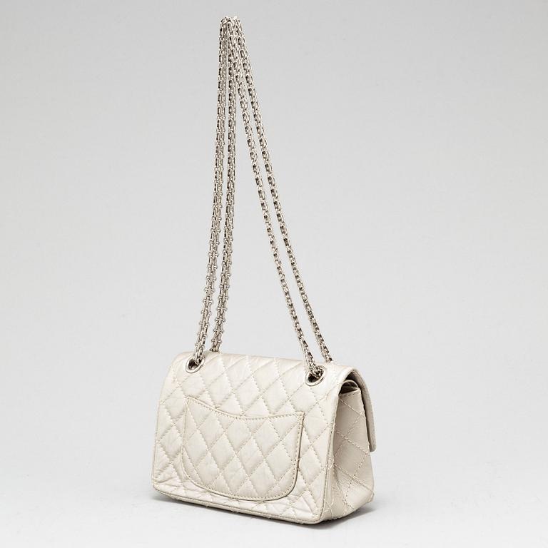 CHANEL, väska, modell "2.55".