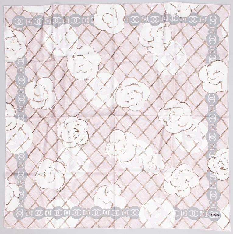 CHANEL, SIDENSCARFAR, 2 st.