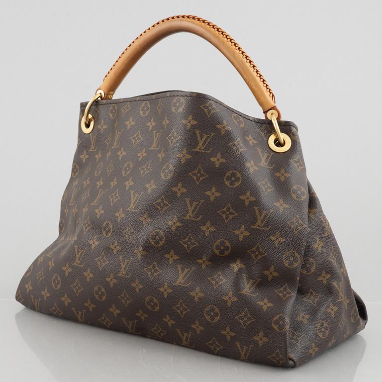 Louis Vuitton, an 'Artsy MM' handbag, 2013.