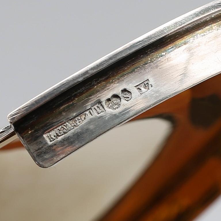 STRÖSOCKERSKÅL, silver, gustaviansk stil, Uppsala 1924. Total vikt ca 439 cm.