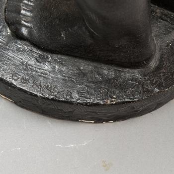 Gunnar Finne, Kvinnan med urnan.