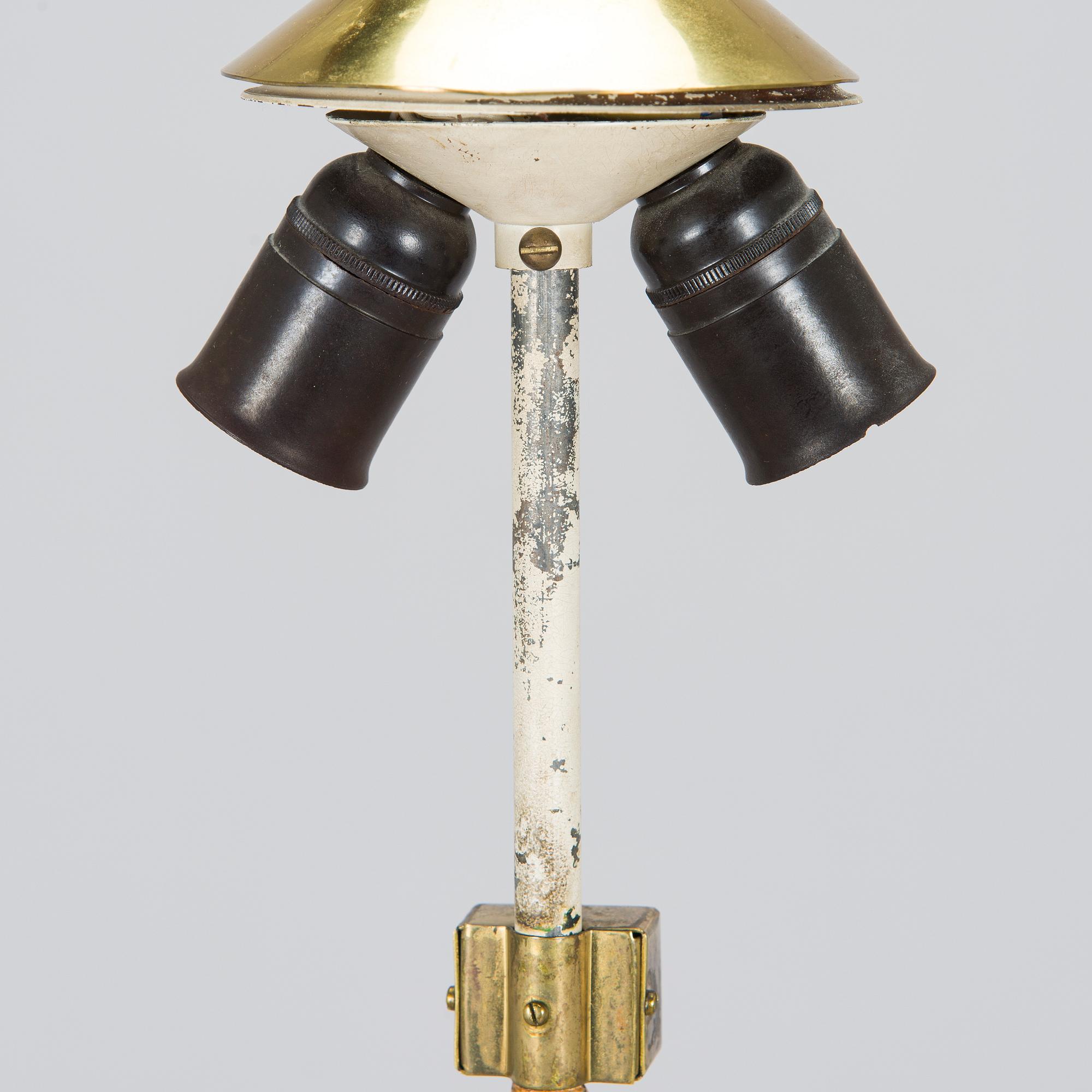 Paavo Tynell, A mid-20th Century floor lamp model 9602 for Taito, Finland.